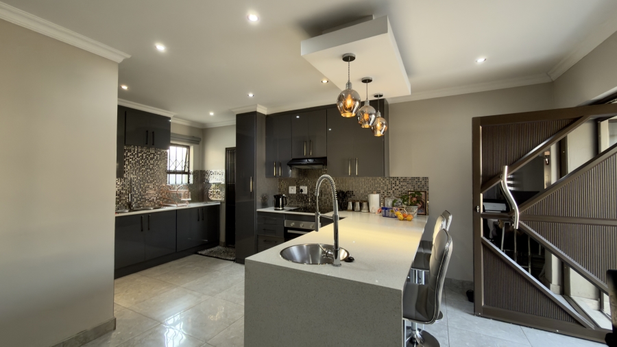 2 Bedroom Property for Sale in Suidheuwel Mpumalanga