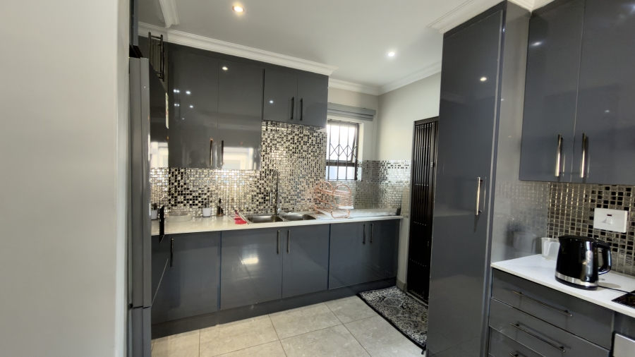 2 Bedroom Property for Sale in Suidheuwel Mpumalanga