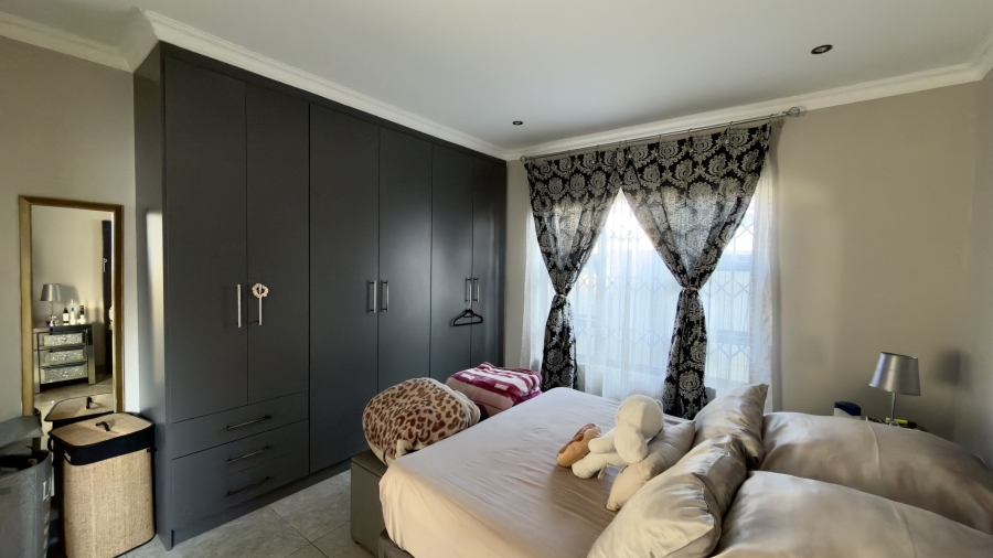 2 Bedroom Property for Sale in Suidheuwel Mpumalanga
