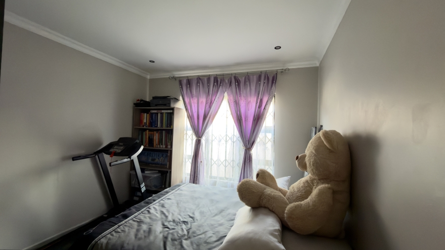 2 Bedroom Property for Sale in Suidheuwel Mpumalanga