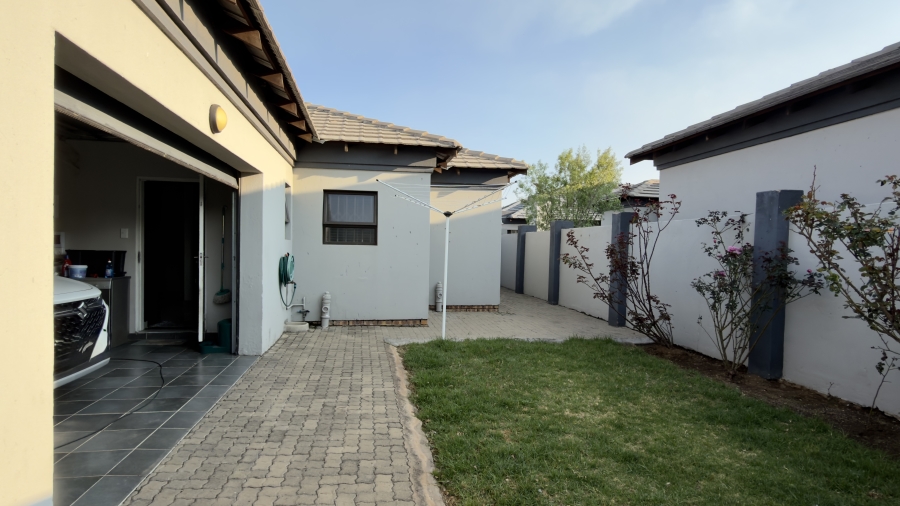 2 Bedroom Property for Sale in Suidheuwel Mpumalanga