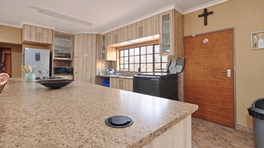 3 Bedroom Property for Sale in Marloth Park Mpumalanga