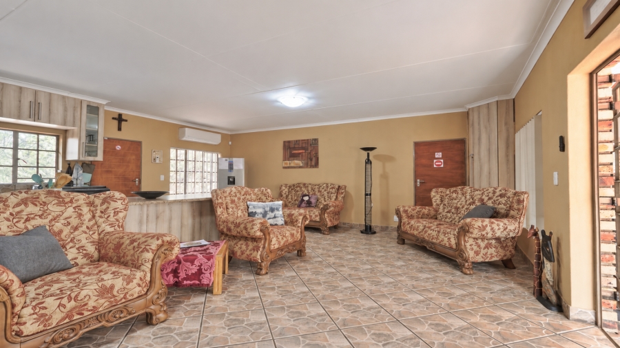 3 Bedroom Property for Sale in Marloth Park Mpumalanga