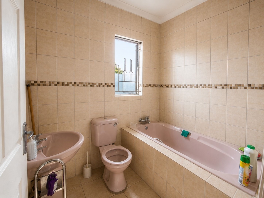 3 Bedroom Property for Sale in Kamagugu Mpumalanga