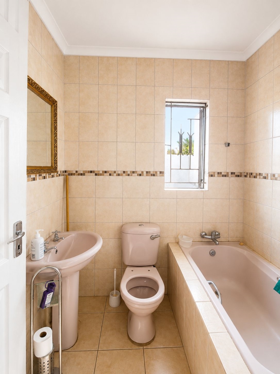 3 Bedroom Property for Sale in Kamagugu Mpumalanga