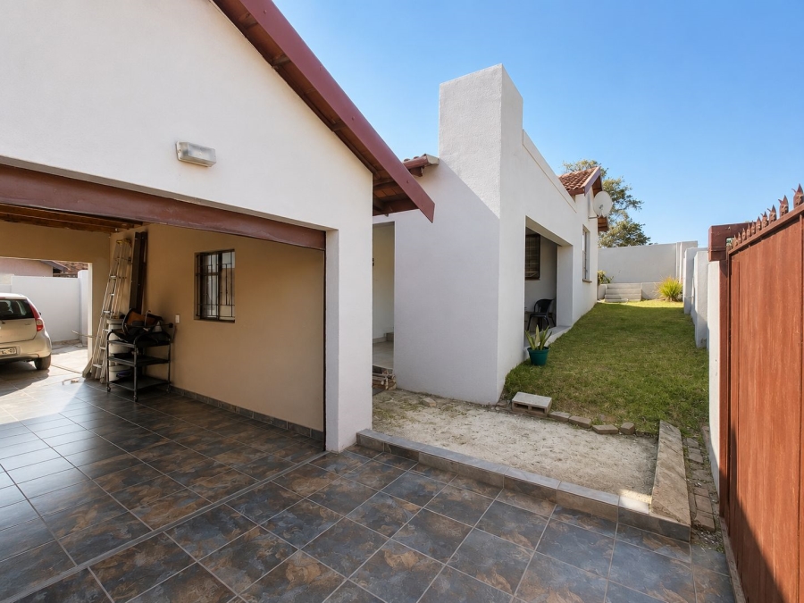 3 Bedroom Property for Sale in Kamagugu Mpumalanga