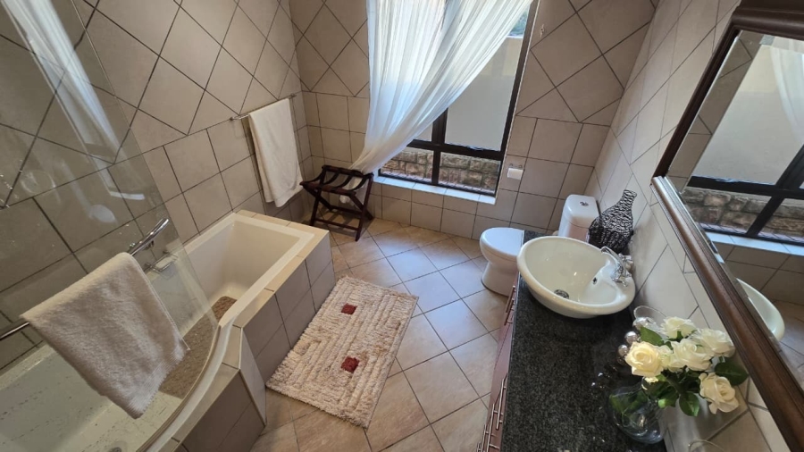 4 Bedroom Property for Sale in Machadodorp Mpumalanga