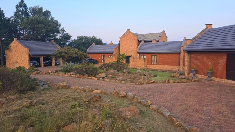 4 Bedroom Property for Sale in Machadodorp Mpumalanga