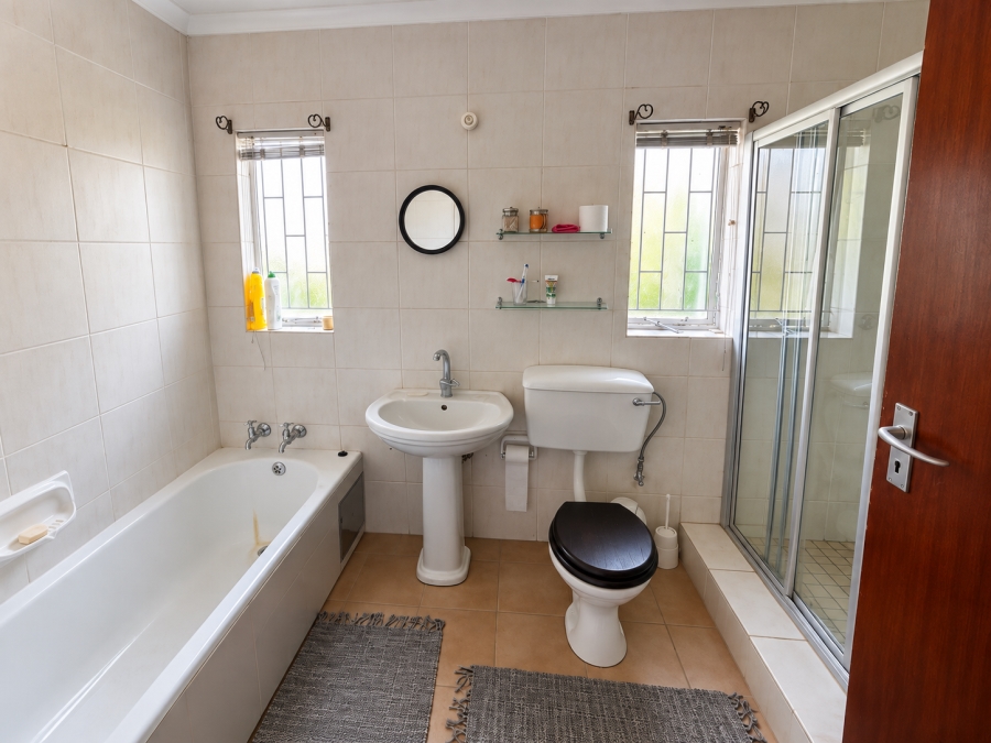 4 Bedroom Property for Sale in Cosmosrand Mpumalanga