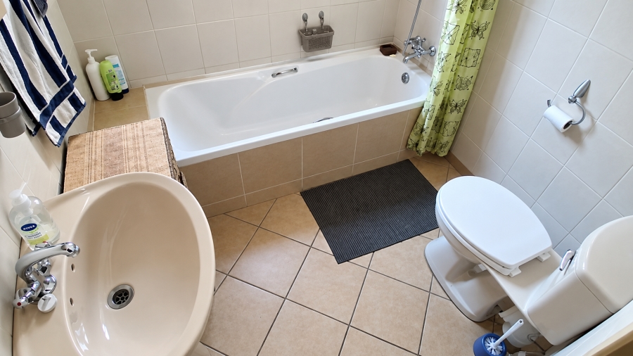3 Bedroom Property for Sale in Nelspruit Ext 22 Mpumalanga
