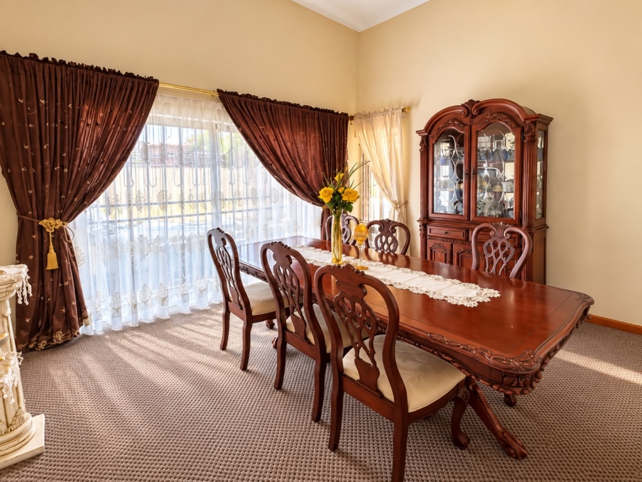 4 Bedroom Property for Sale in Reyno Ridge Mpumalanga