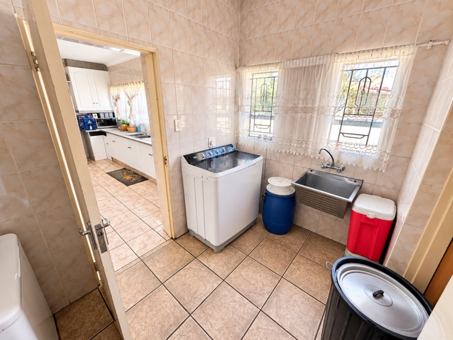 4 Bedroom Property for Sale in Reyno Ridge Mpumalanga