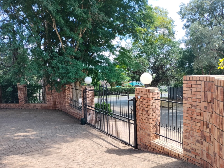 To Let 4 Bedroom Property for Rent in West Acres Mpumalanga