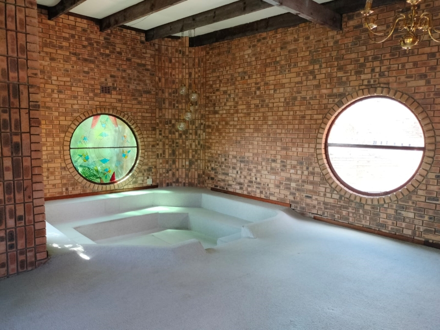 To Let 4 Bedroom Property for Rent in West Acres Mpumalanga