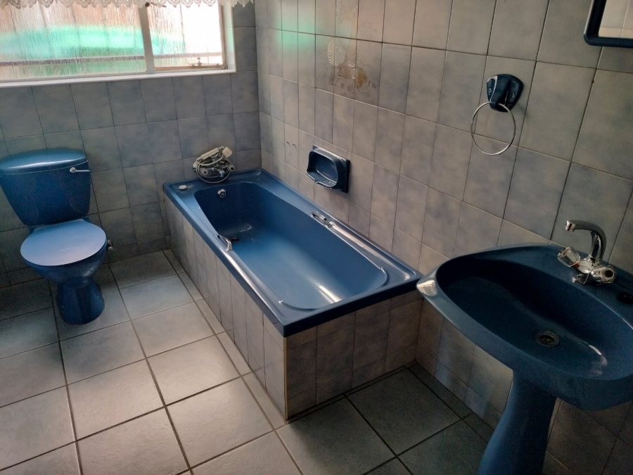 To Let 4 Bedroom Property for Rent in West Acres Mpumalanga
