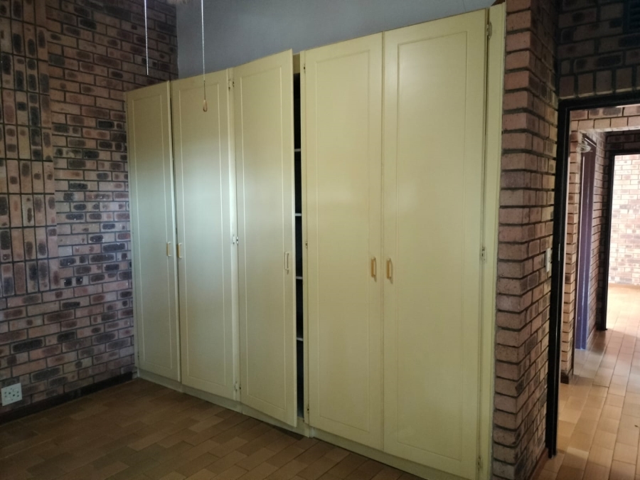 To Let 4 Bedroom Property for Rent in West Acres Mpumalanga