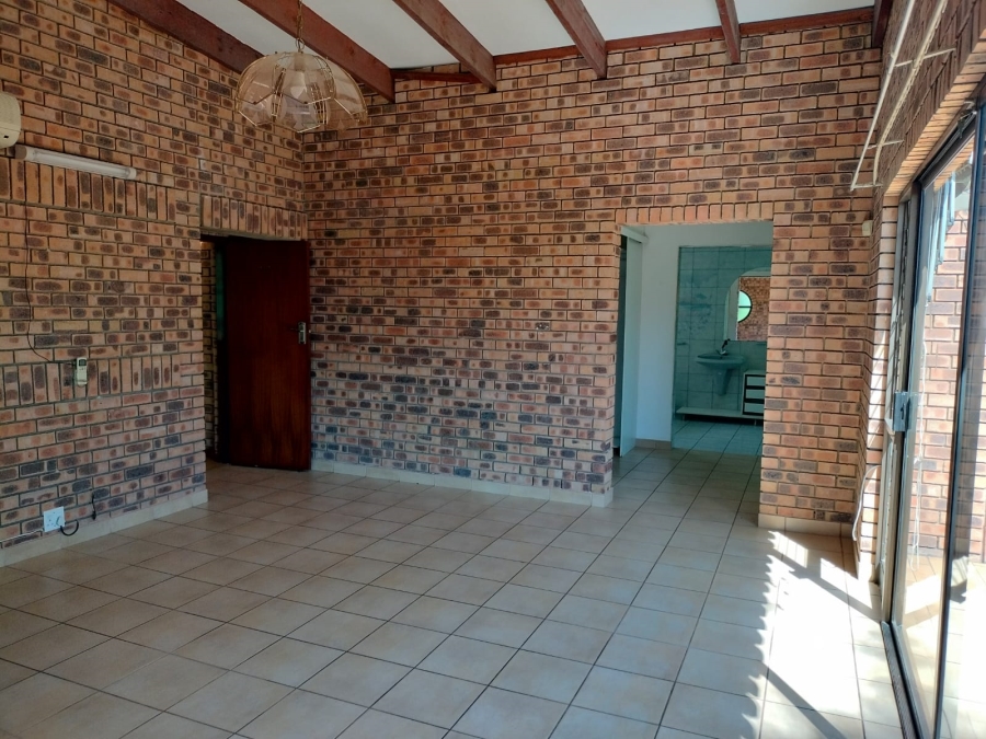 To Let 4 Bedroom Property for Rent in West Acres Mpumalanga