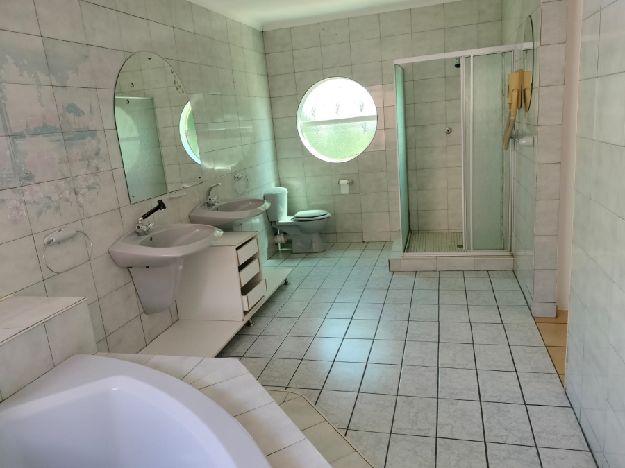 To Let 4 Bedroom Property for Rent in West Acres Mpumalanga