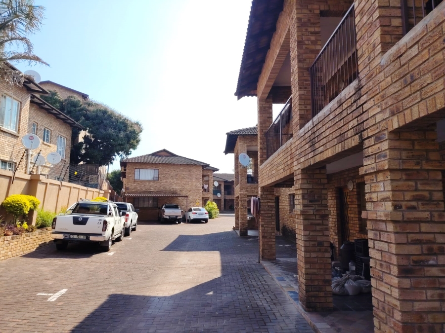 To Let 2 Bedroom Property for Rent in West Acres Mpumalanga
