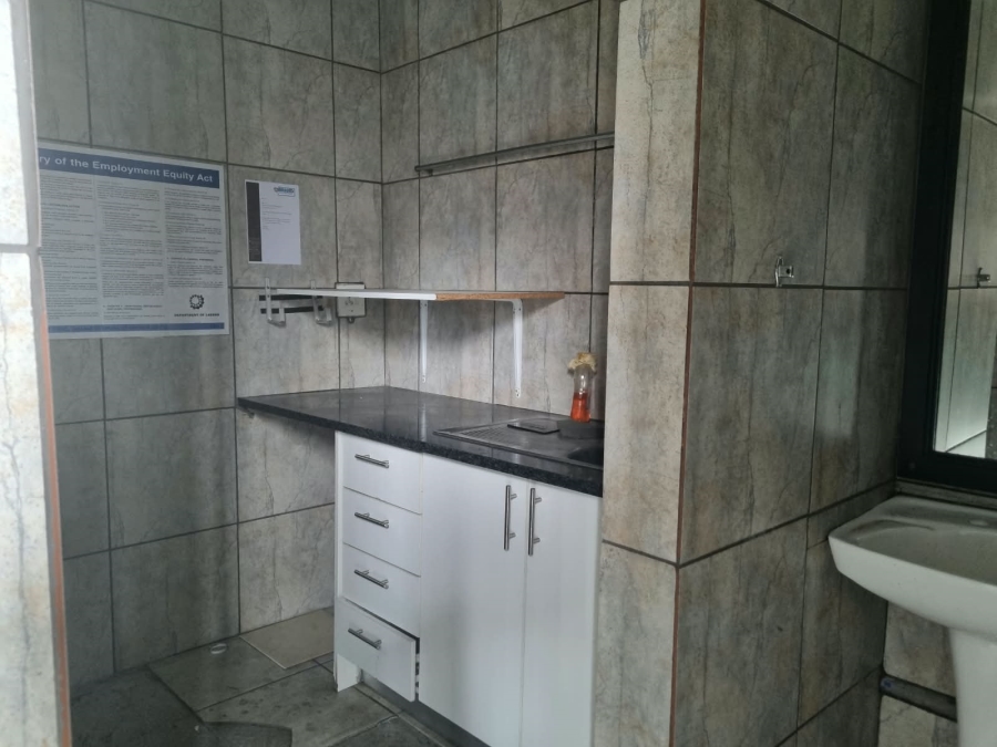 To Let Commercial Property for Rent in Vintonia Mpumalanga