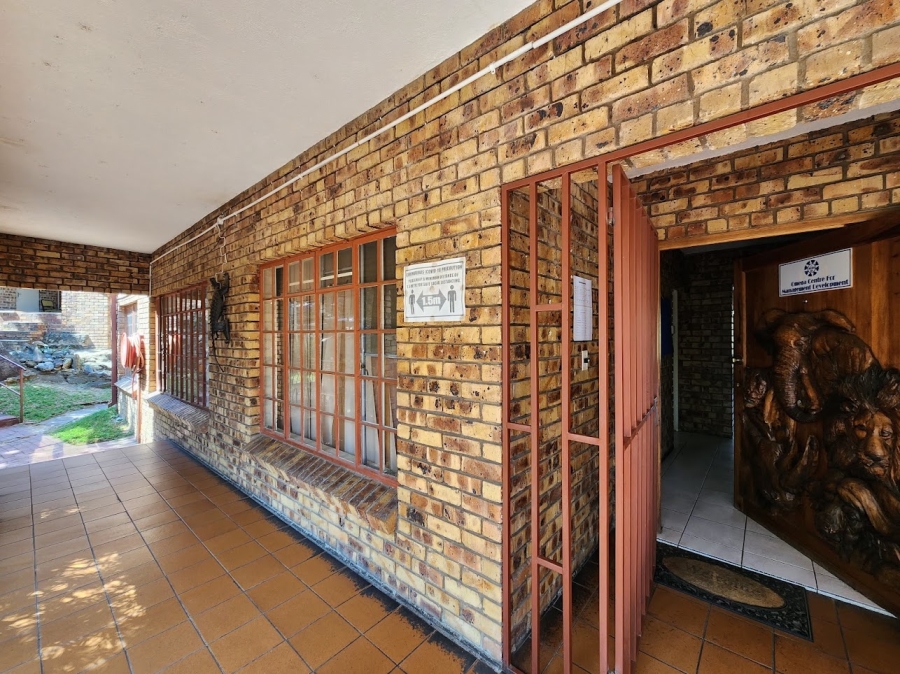 10 Bedroom Property for Sale in Sonheuwel Ext 1 Mpumalanga
