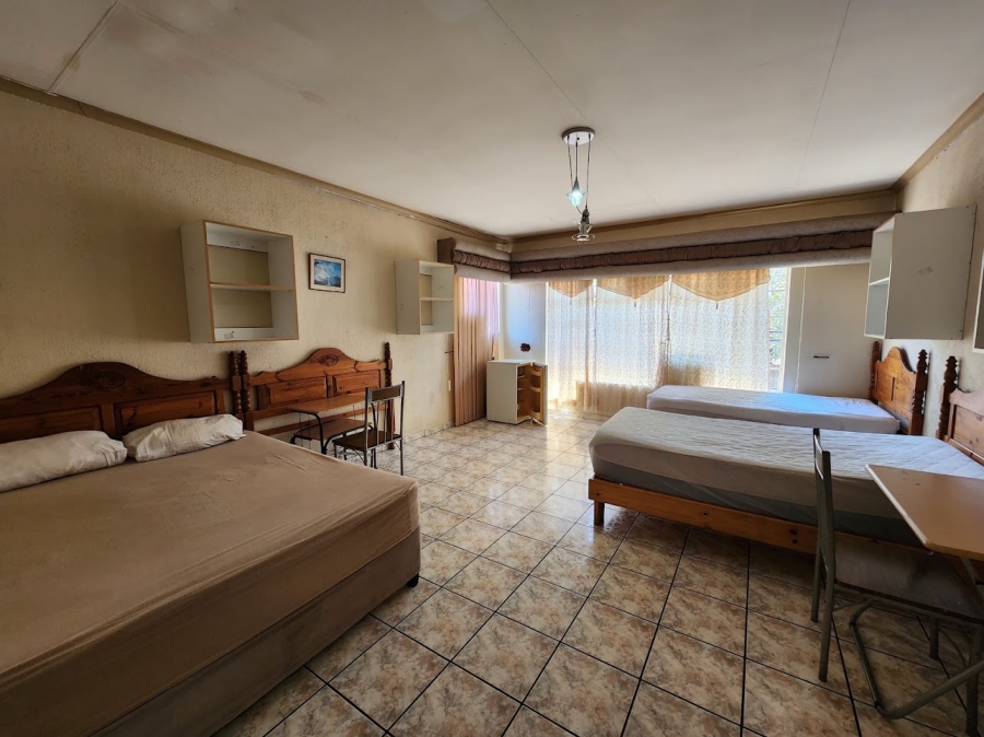 10 Bedroom Property for Sale in Sonheuwel Ext 1 Mpumalanga