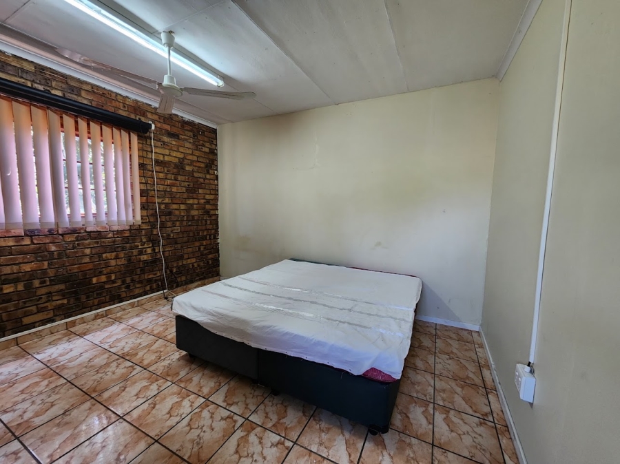10 Bedroom Property for Sale in Sonheuwel Ext 1 Mpumalanga