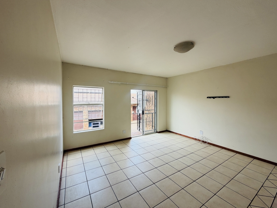 To Let 2 Bedroom Property for Rent in Aerorand Mpumalanga