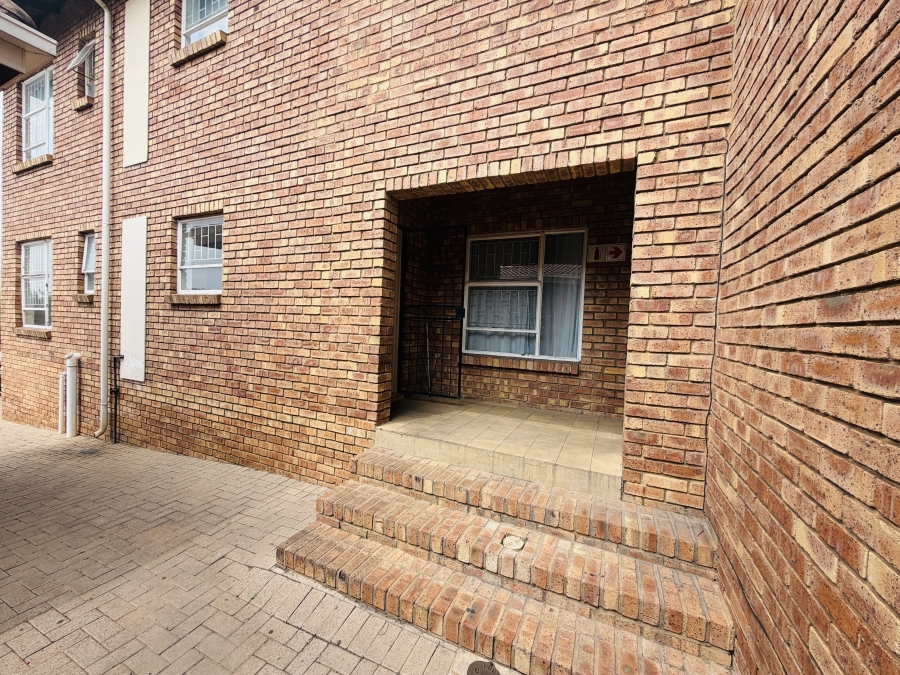 To Let 2 Bedroom Property for Rent in Aerorand Mpumalanga