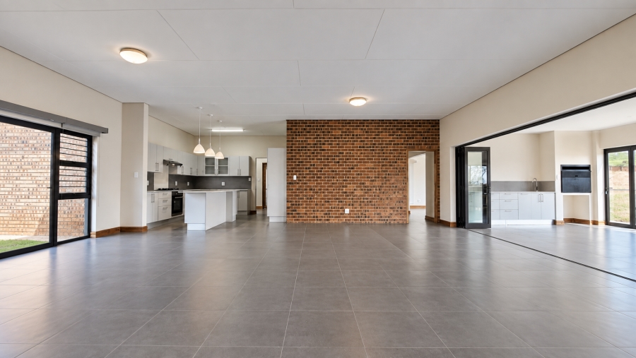 4 Bedroom Property for Sale in Bateleur Estate Mpumalanga