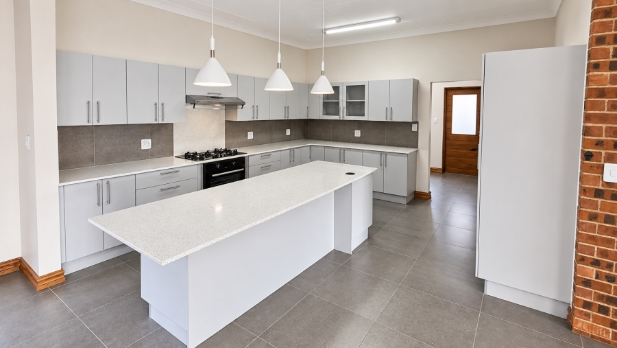 4 Bedroom Property for Sale in Bateleur Estate Mpumalanga