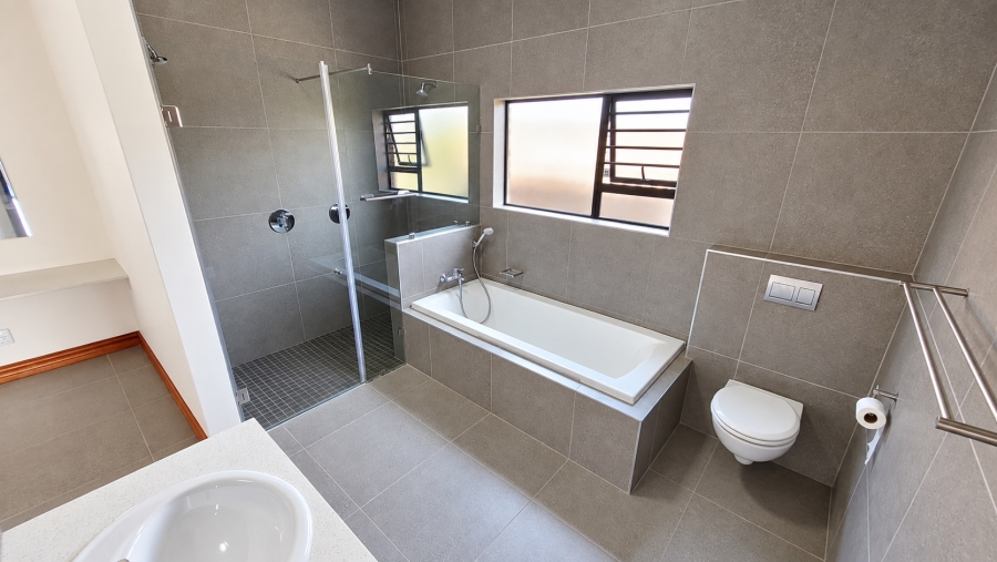 4 Bedroom Property for Sale in Bateleur Estate Mpumalanga
