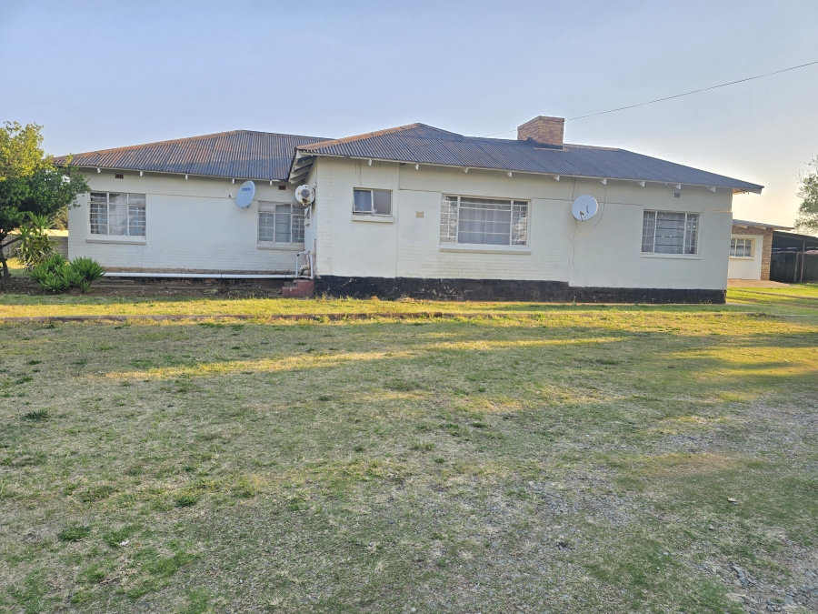 6 Bedroom Property for Sale in Balfour Mpumalanga