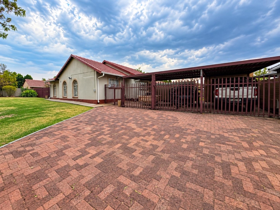 3 Bedroom Property for Sale in Secunda Mpumalanga