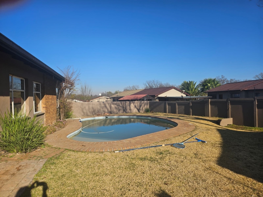 To Let 3 Bedroom Property for Rent in Secunda Mpumalanga