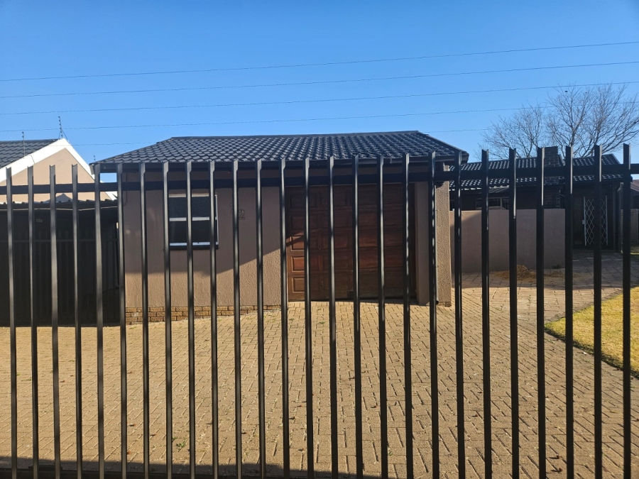 To Let 3 Bedroom Property for Rent in Secunda Mpumalanga