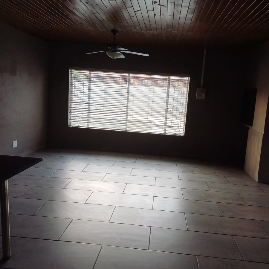 5 Bedroom Property for Sale in Tasbet Park Mpumalanga