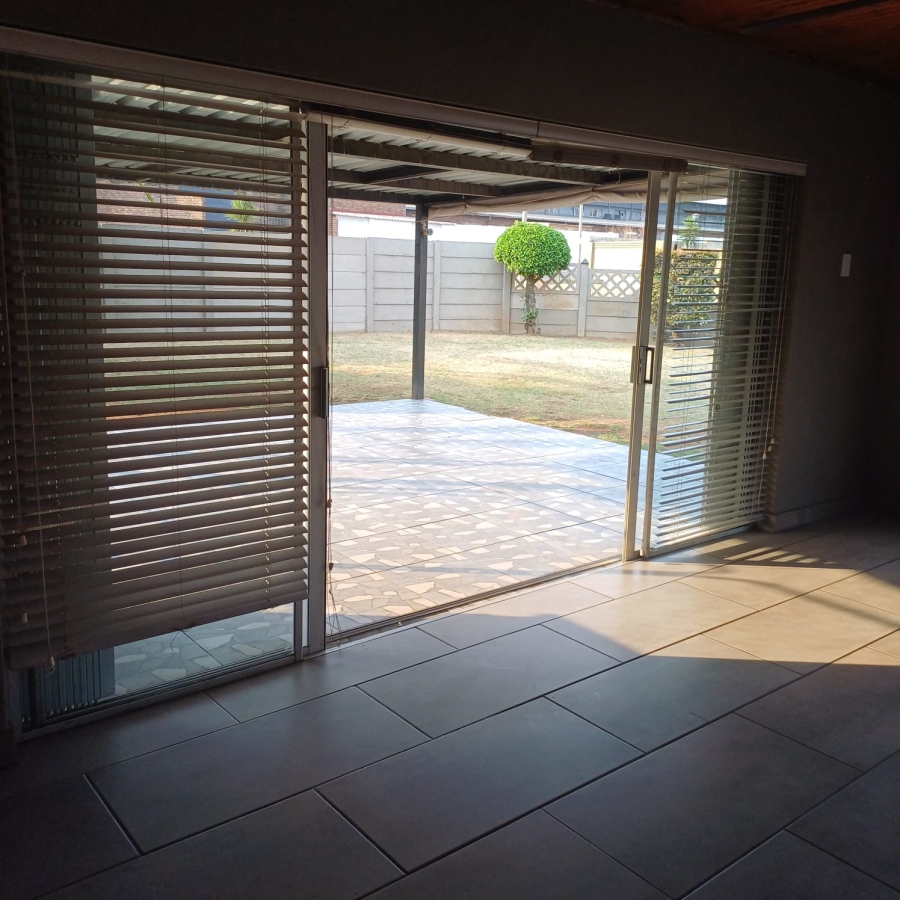 5 Bedroom Property for Sale in Tasbet Park Mpumalanga