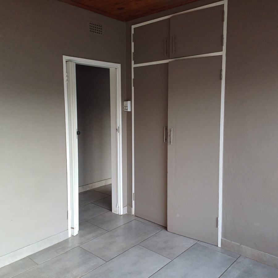 5 Bedroom Property for Sale in Tasbet Park Mpumalanga