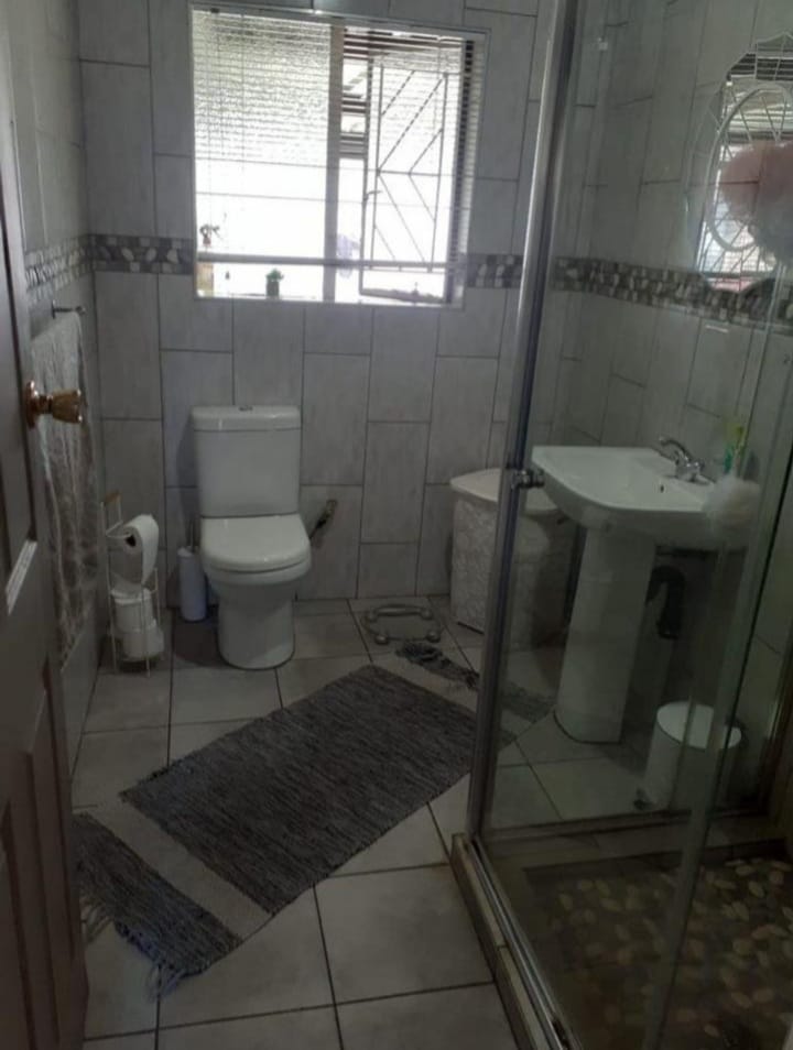 5 Bedroom Property for Sale in Tasbet Park Mpumalanga