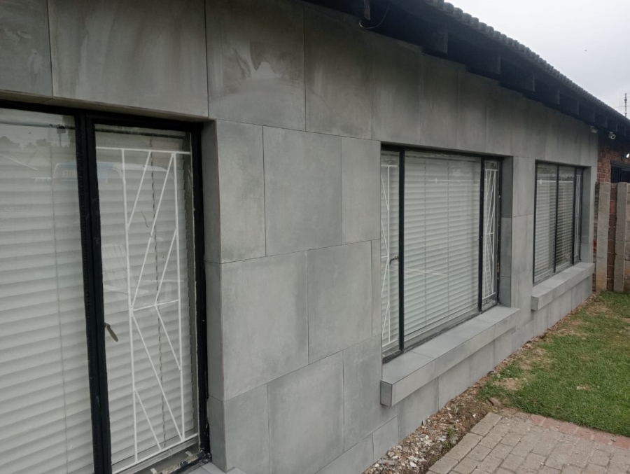 5 Bedroom Property for Sale in Tasbet Park Mpumalanga
