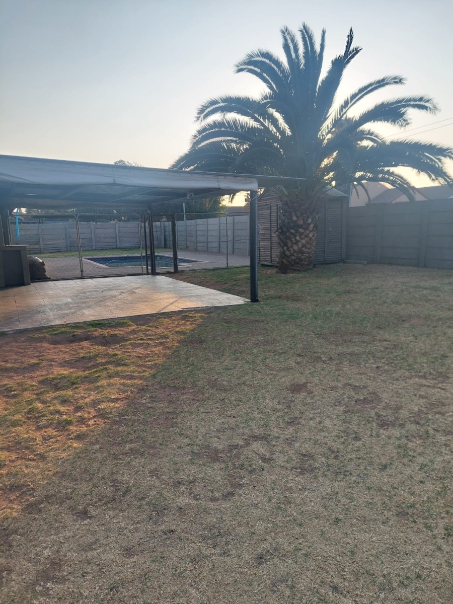 5 Bedroom Property for Sale in Tasbet Park Mpumalanga