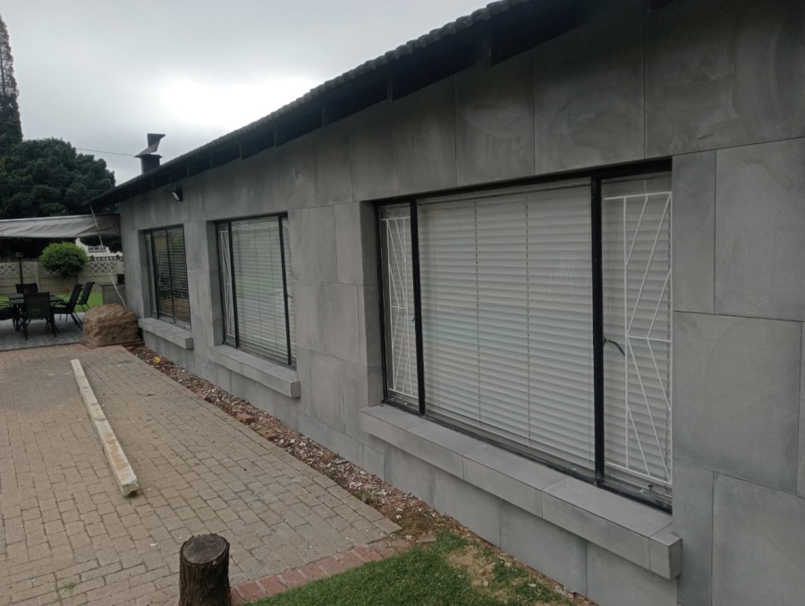 5 Bedroom Property for Sale in Tasbet Park Mpumalanga
