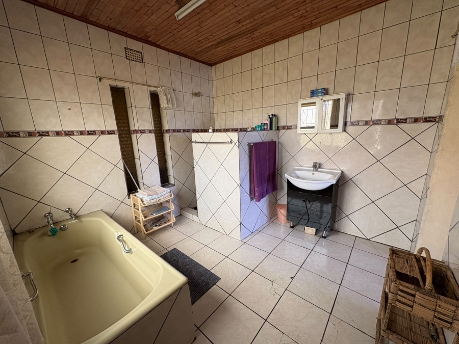 5 Bedroom Property for Sale in Balfour Mpumalanga