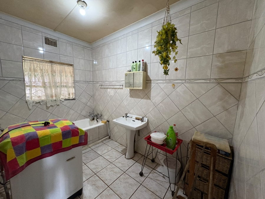 5 Bedroom Property for Sale in Balfour Mpumalanga