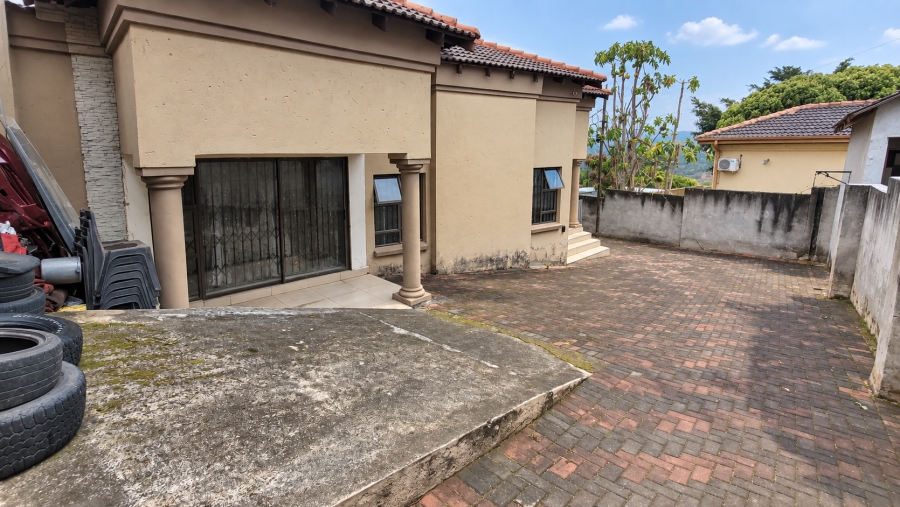 4 Bedroom Property for Sale in Stonehenge Mpumalanga