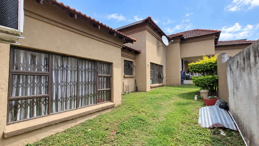 4 Bedroom Property for Sale in Stonehenge Mpumalanga
