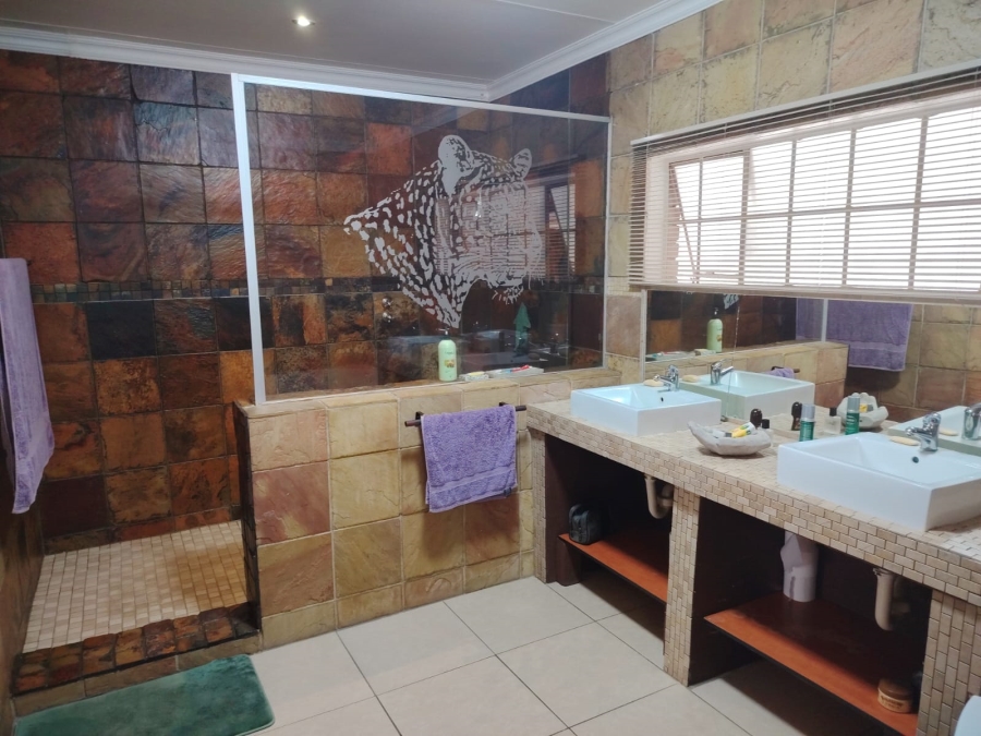 To Let 4 Bedroom Property for Rent in Highlands Ah Mpumalanga