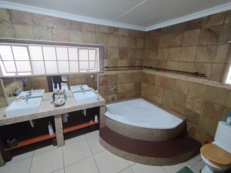 4 Bedroom Property for Sale in Highlands Ah Mpumalanga