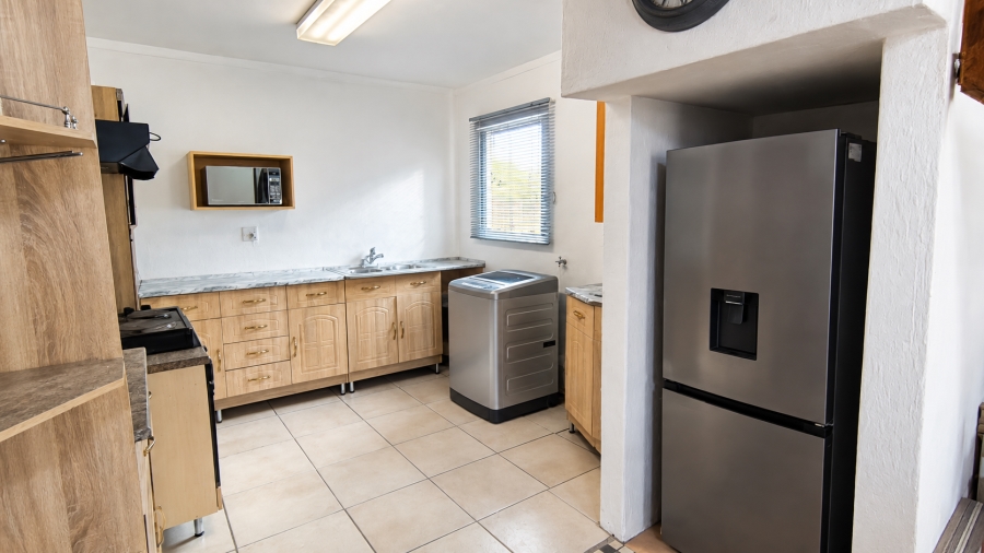 To Let 2 Bedroom Property for Rent in West Acres Mpumalanga